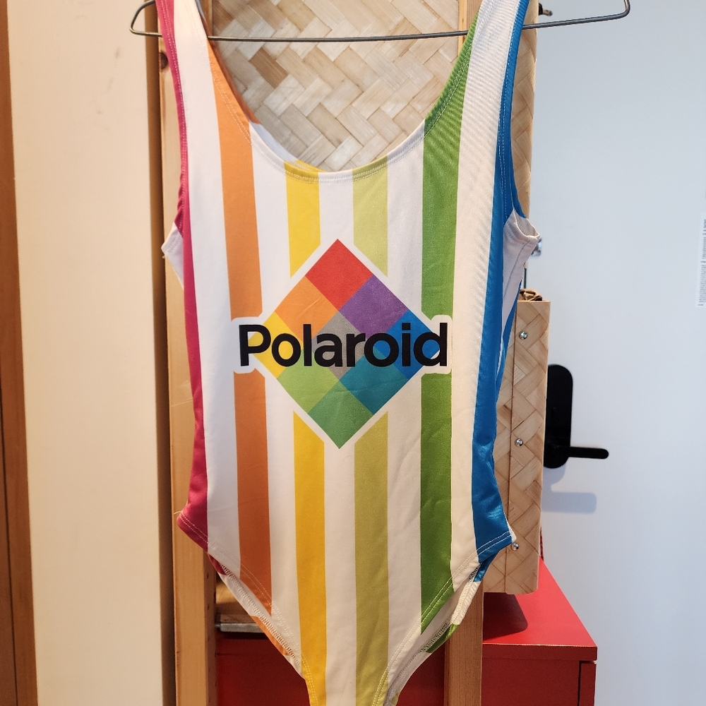 Polaroid bathing suit small nwot